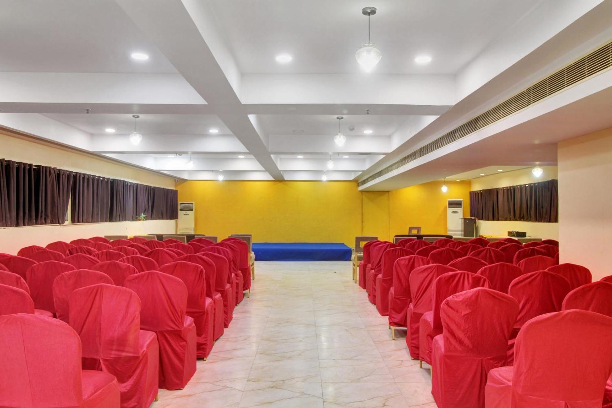 Townhouse The Grand Plaza Hotel Hyderabad Exterior foto