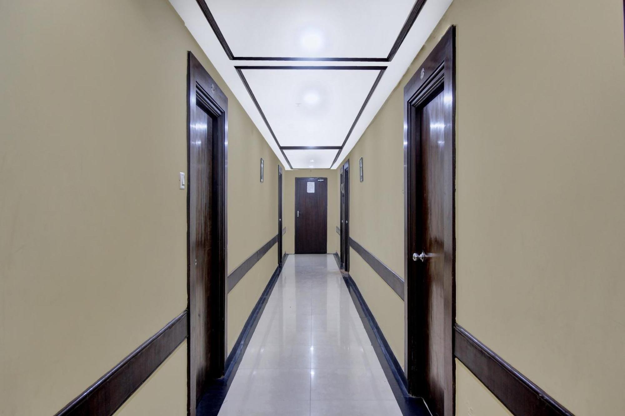 Townhouse The Grand Plaza Hotel Hyderabad Exterior foto